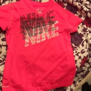 Cute girls Pink nike shirt t-shirt